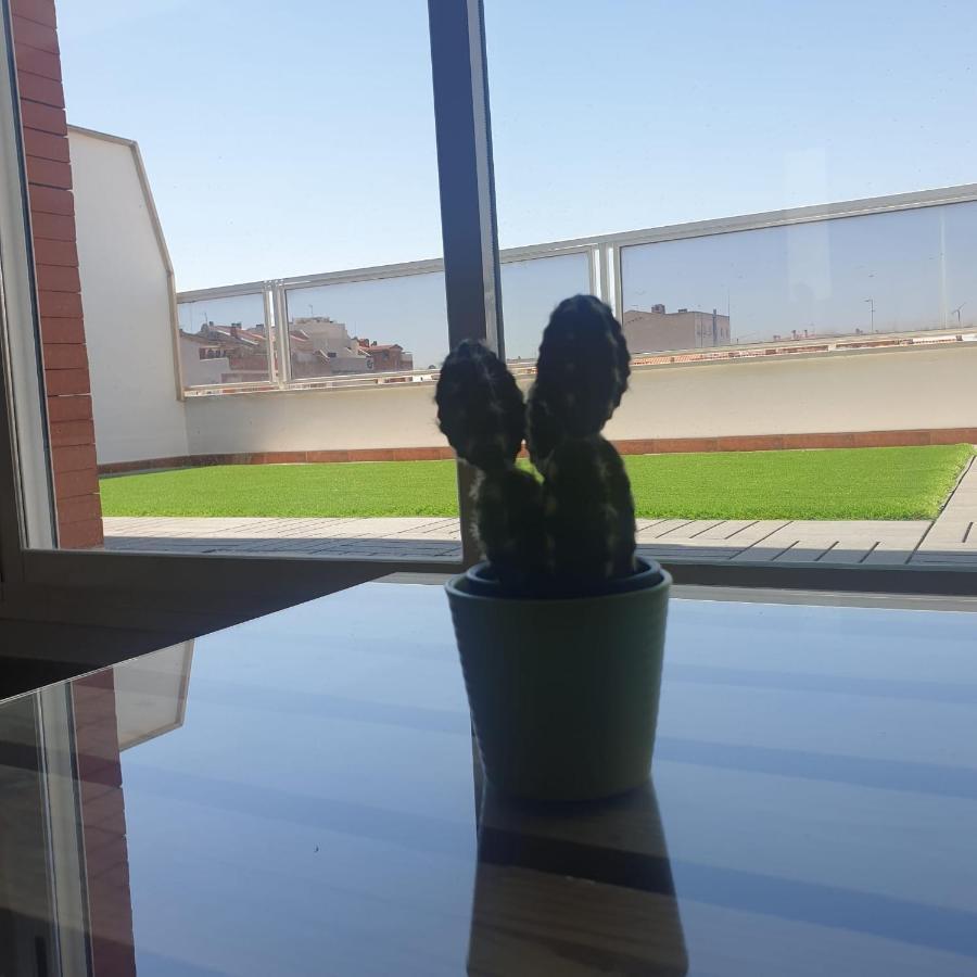 Espectacular Atico De 2 Dormitorios Con Garaje Y Terraza Privada De 30 M2 Albacete Esterno foto